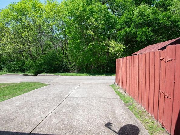 1227  Rivercrest Drive , Mesquite Texas 75181