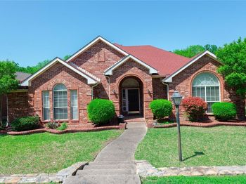 1227  Rivercrest Drive 
