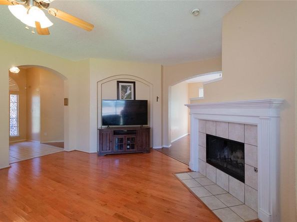 1227  Rivercrest Drive , Mesquite Texas 75181