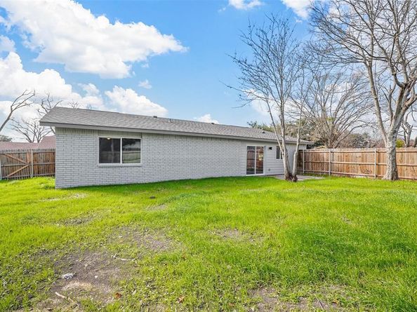 6202  Glenmoor Drive , Garland Texas 75043