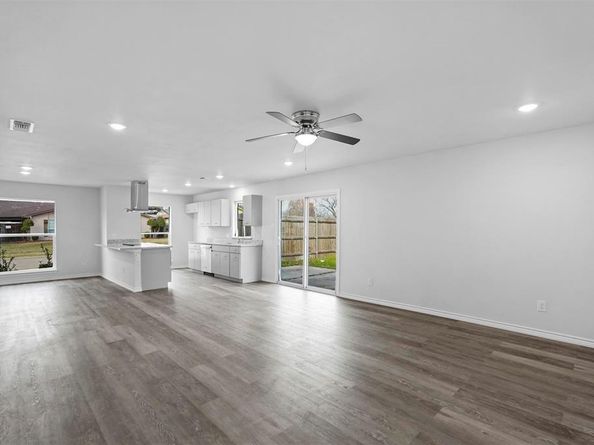 6202  Glenmoor Drive , Garland Texas 75043