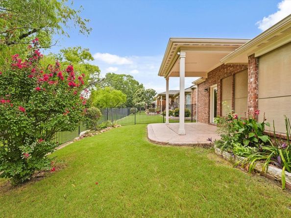 6616  Purbeck Trail , Denton Texas 76210