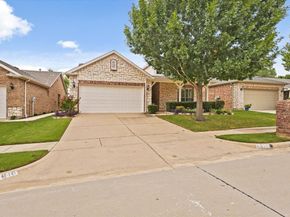 6616  Purbeck Trail , Denton Texas 76210