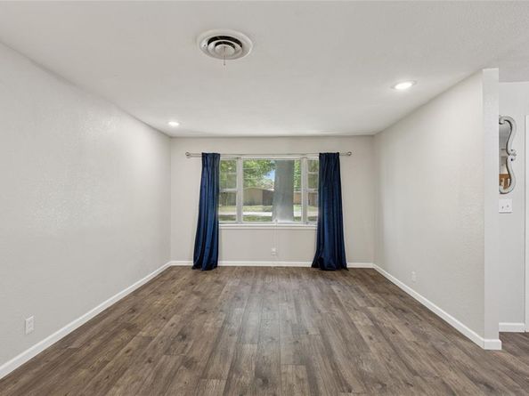 713  Plaza Drive , Fort Worth Texas 76140