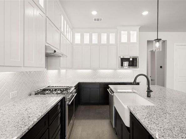 1826  Wittington Place , Farmers Branch Texas 75234