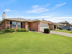 6301  English Saddle Lane , Denton Texas 76210