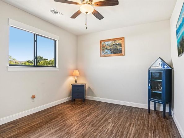 3105  Pastor Street , Dallas Texas 75212