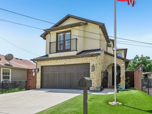 3105  Pastor Street , Dallas Texas 75212