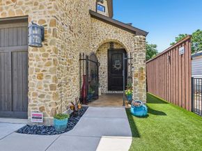 3105  Pastor Street , Dallas Texas 75212
