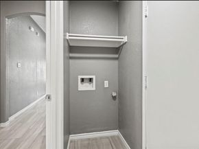 1402  Sax Leigh Drive , Dallas Texas 75241