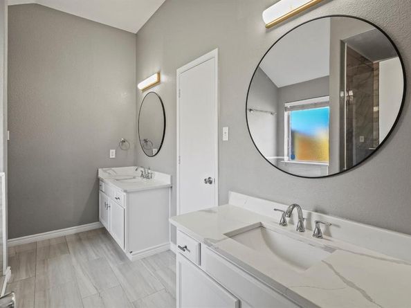 1402  Sax Leigh Drive , Dallas Texas 75241