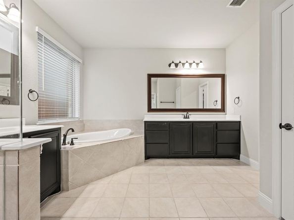 3253  Park Ridge Drive , Mesquite Texas 75181