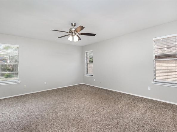 5706  Ridge Drive , Arlington Texas 76016