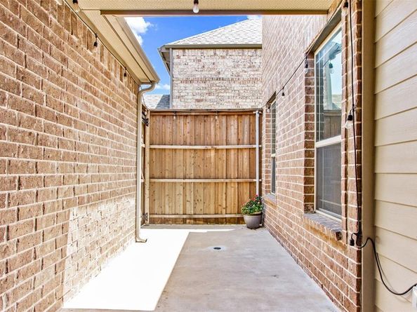 313  Tottenham Court , McKinney Texas 75072