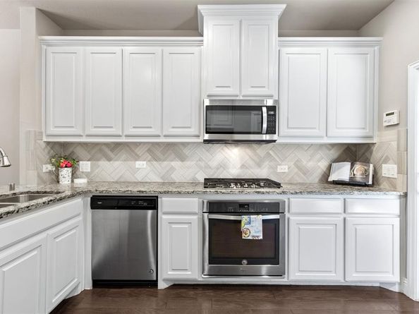 313  Tottenham Court , McKinney Texas 75072