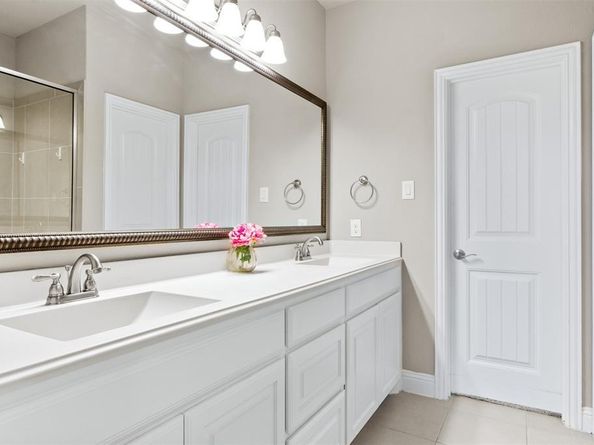 313  Tottenham Court , McKinney Texas 75072