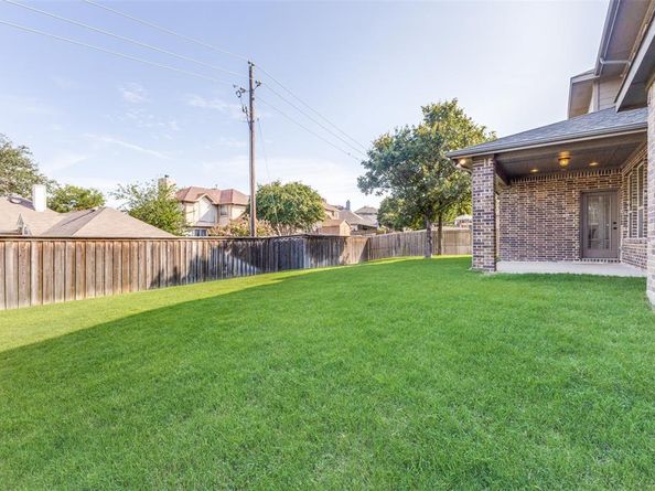 2001  Maggis Meadow Lane , Rowlett Texas 75089