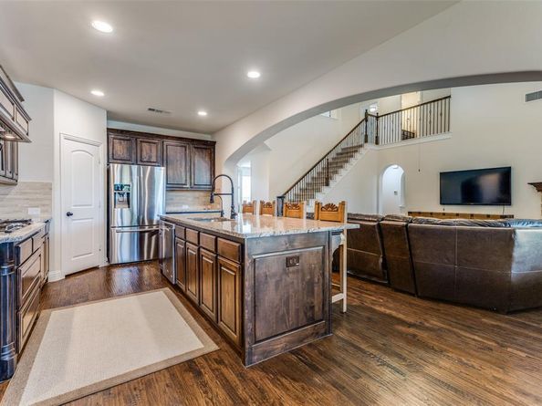 2001  Maggis Meadow Lane , Rowlett Texas 75089