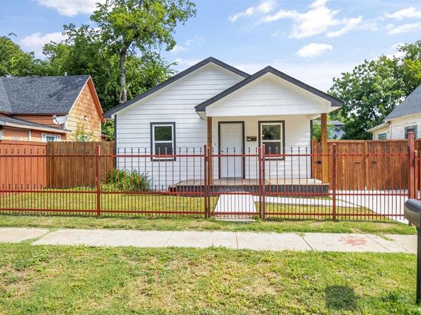 1125 E Tucker Street , Fort Worth Texas 76104