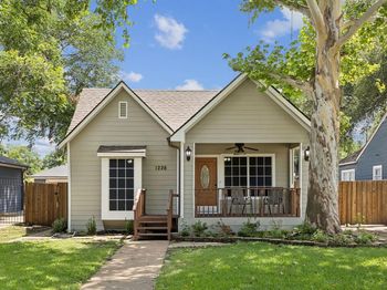 1226  Mountain Lake Road 