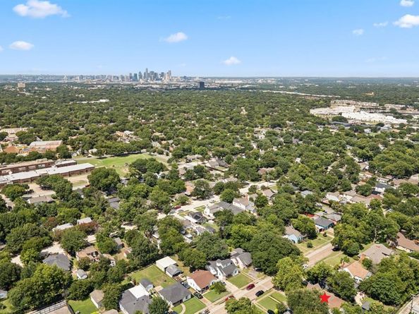 1226  Mountain Lake Road , Dallas Texas 75224