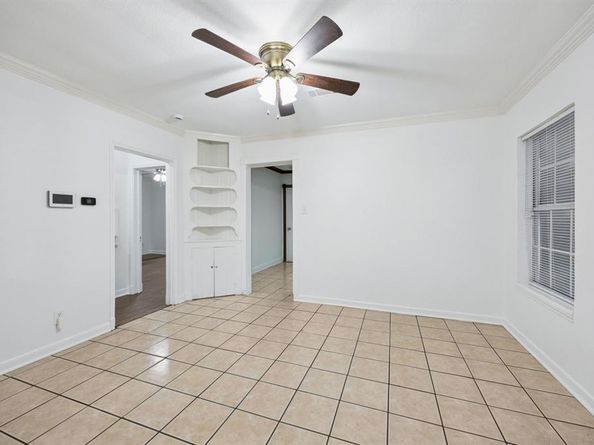 1226  Mountain Lake Road , Dallas Texas 75224
