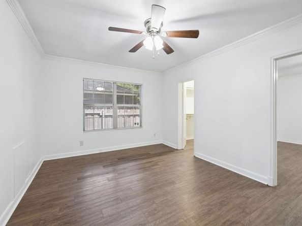 1226  Mountain Lake Road , Dallas Texas 75224