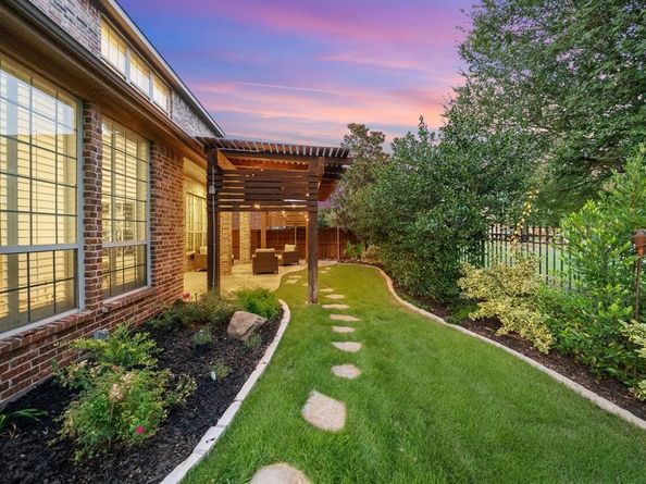 8221  Paisley  , The Colony Texas 75056