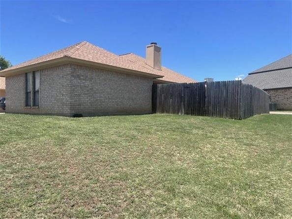 4508  Tall Meadow Lane , Fort Worth Texas 76133