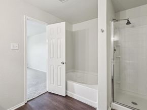 2825  Desert Drive , Denton Texas 76210