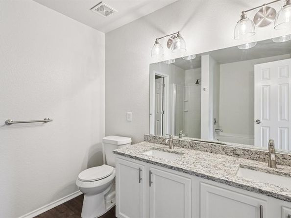 2825  Desert Drive , Denton Texas 76210