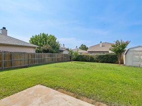 2825  Desert Drive , Denton Texas 76210