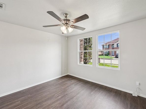 2825  Desert Drive , Denton Texas 76210