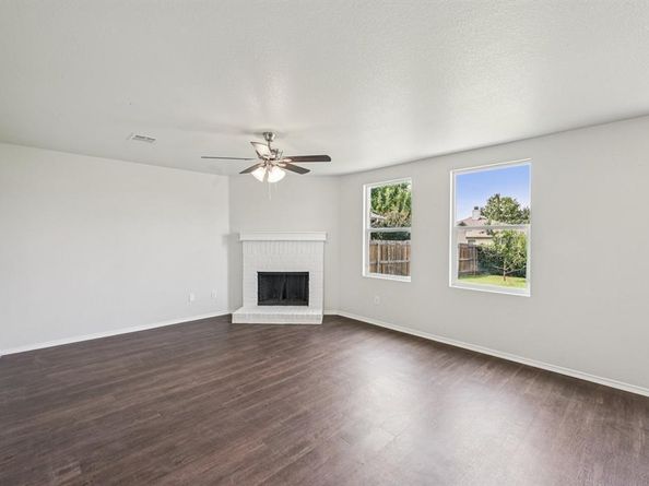 2825  Desert Drive , Denton Texas 76210