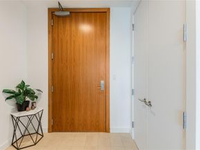 2900  Mckinnon Street  1503, Dallas Texas 75201