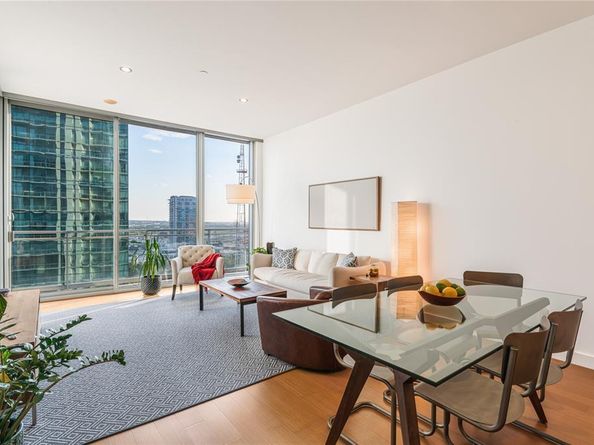2900  Mckinnon Street  1503, Dallas Texas 75201