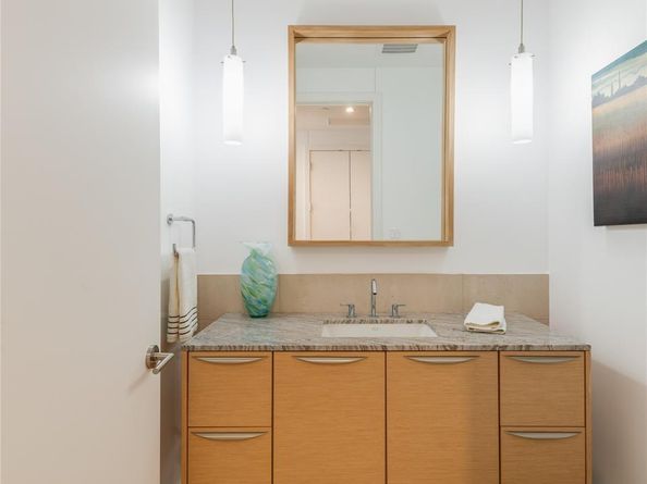 2900  Mckinnon Street  1503, Dallas Texas 75201