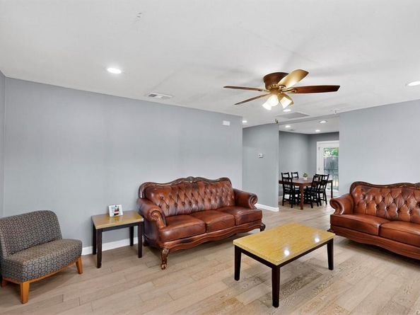 1833  Dallas Street , Grand Prairie Texas 75050
