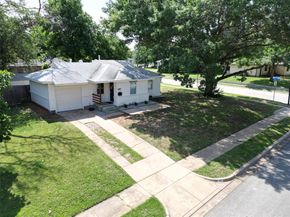 311  Meadowbrook Drive , Arlington Texas 76010