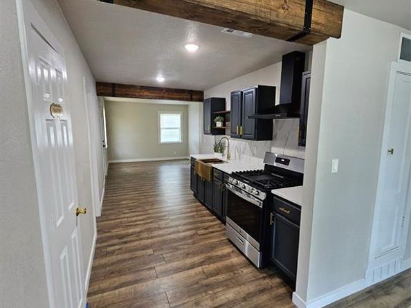 311  Meadowbrook Drive , Arlington Texas 76010