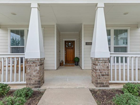 3530  Peterborough Mews , Dallas Texas 75236