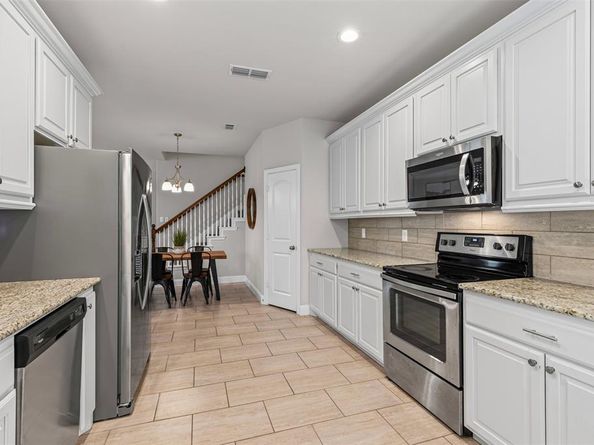 3530  Peterborough Mews , Dallas Texas 75236