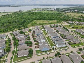 3530  Peterborough Mews , Dallas Texas 75236