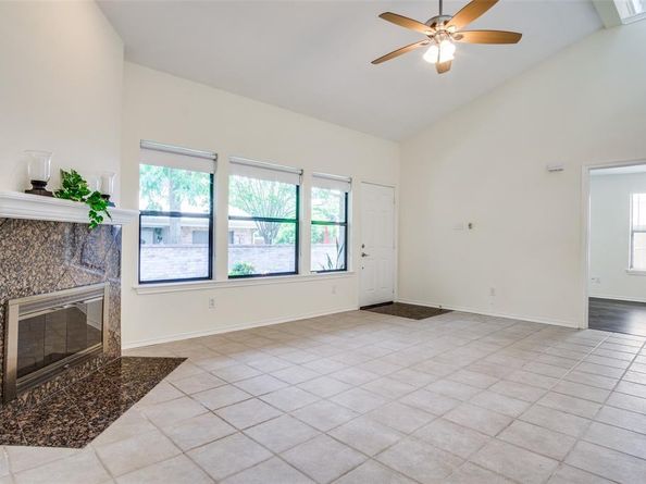 1112  Forest Creek Street , Benbrook Texas 76126