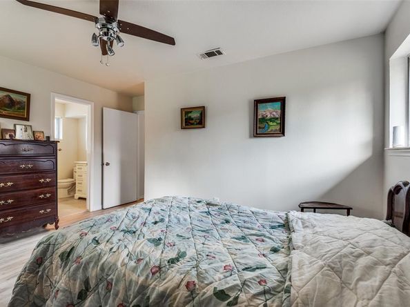 1859  Greendale Drive , Dallas Texas 75217
