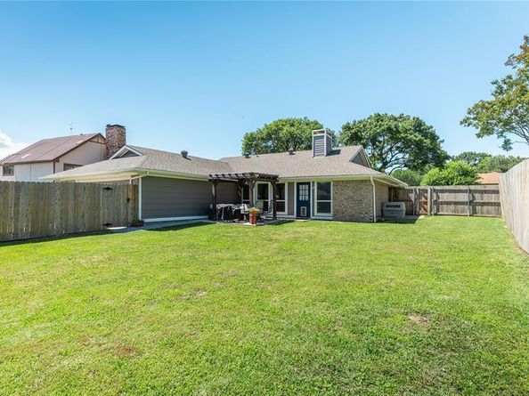 1804  Kensington Drive , Carrollton Texas 75007