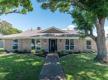 1804  Kensington Drive 