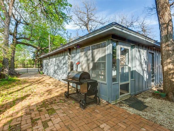 9551 E Lake Highlands Drive , Dallas Texas 75218