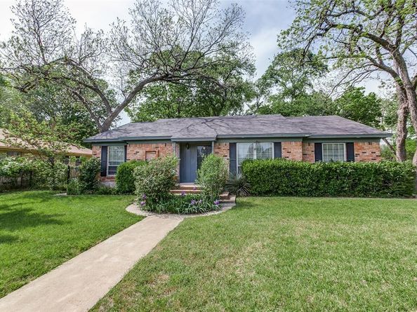 9551 E Lake Highlands Drive , Dallas Texas 75218