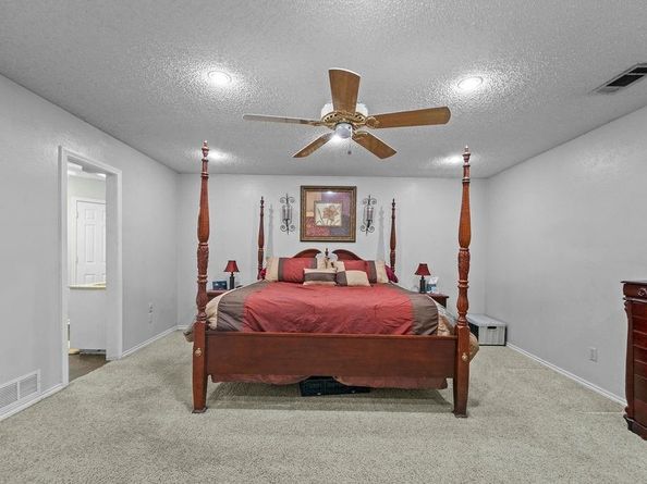 6939  Calender Road , Arlington Texas 76001
